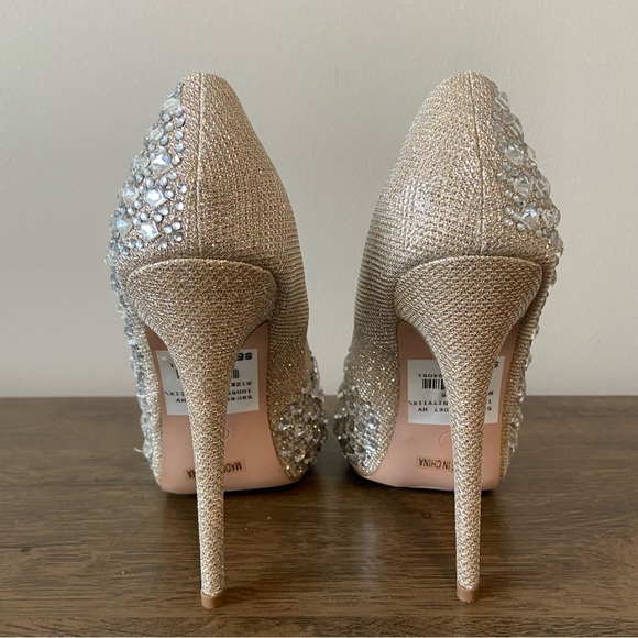 Diamond Studded Gold Peep-Toe Heels Size 7.5 - Picture 6 of 10
